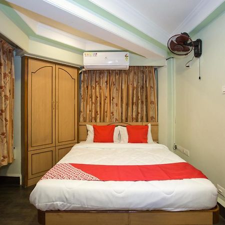 Oyo Hotel Padma Krishna Near Lal Mahal Пуна Экстерьер фото
